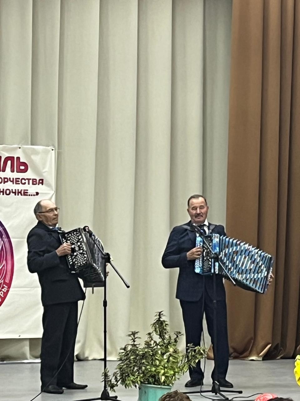 В селе Курятмасово спели «Песни Победы»