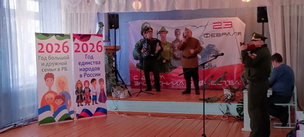 Агитбригада Давлекановского РДК выступила перед сельскими зрителями