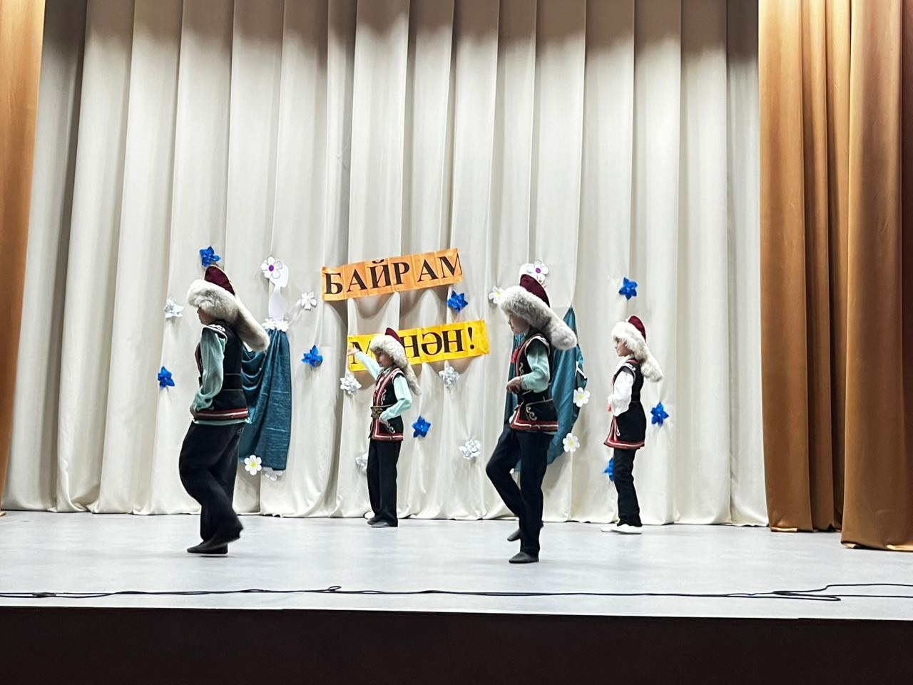 В селе Курятмасово прошёл праздник весны и красоты