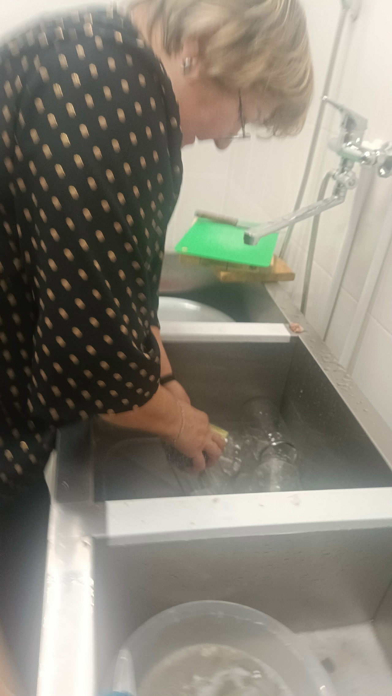 В Сергиополе приготовили тушёнку для бойцов