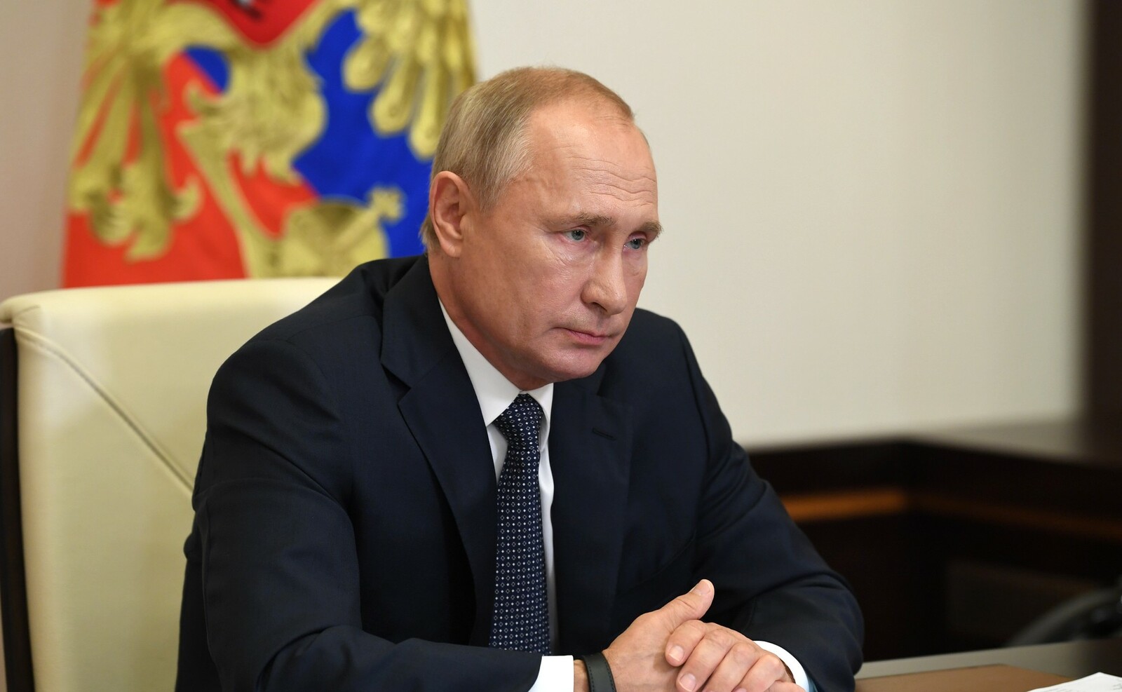 Владимир Путин: зарплаты бюджетников, МРОТ и пенсии будут увеличены