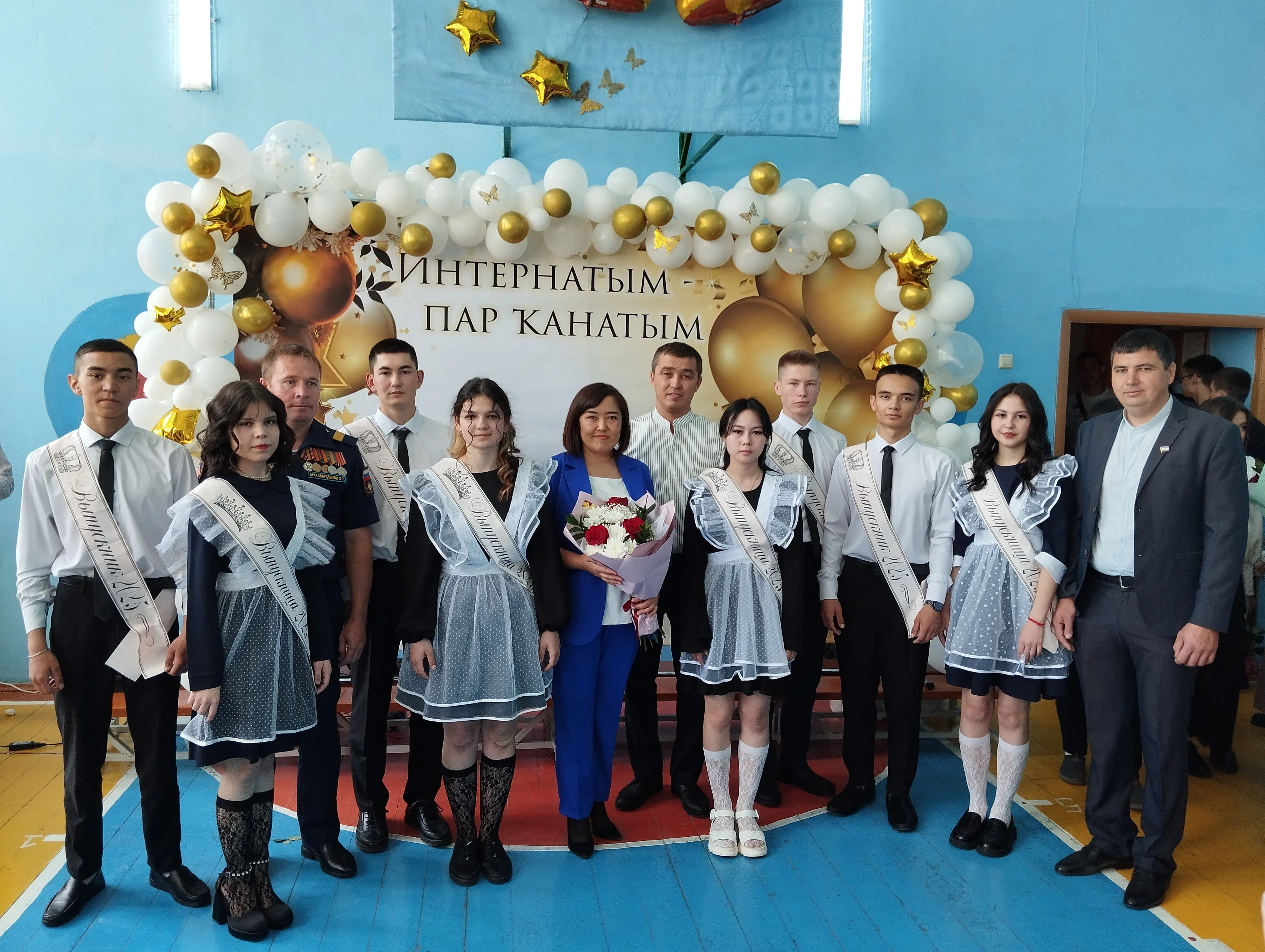 В школах Давлекановского района прошли праздники Последнего звонка