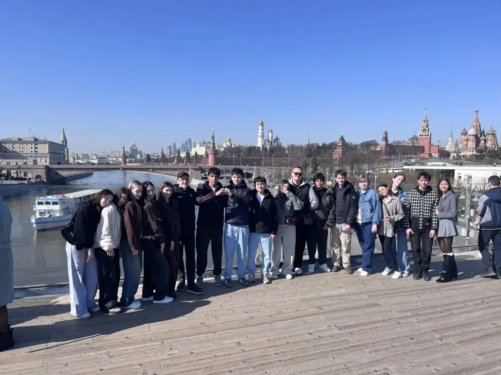 Школьники из Давлеканово побывали на экскурсии в Москве