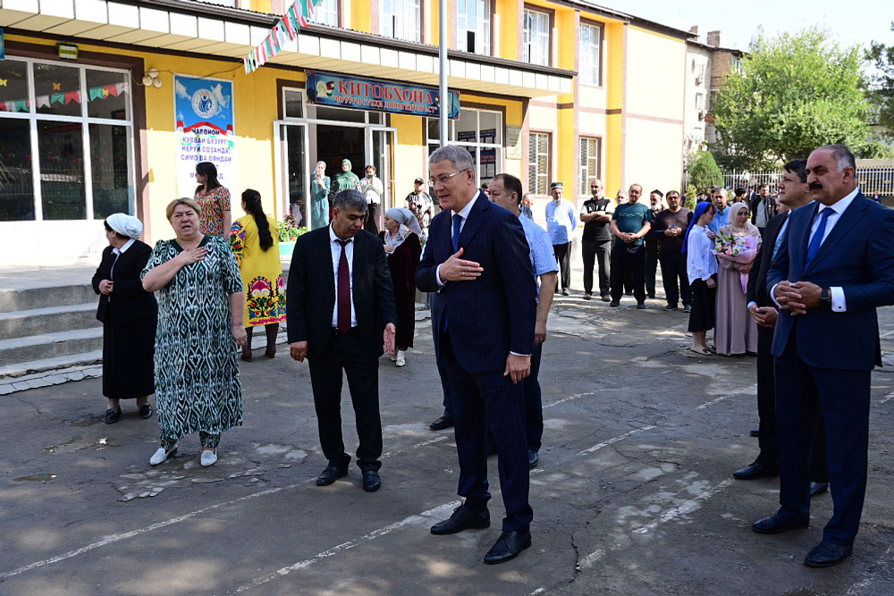 Глава Башкирии встретился с семьёй Ходжимурода Каландарова