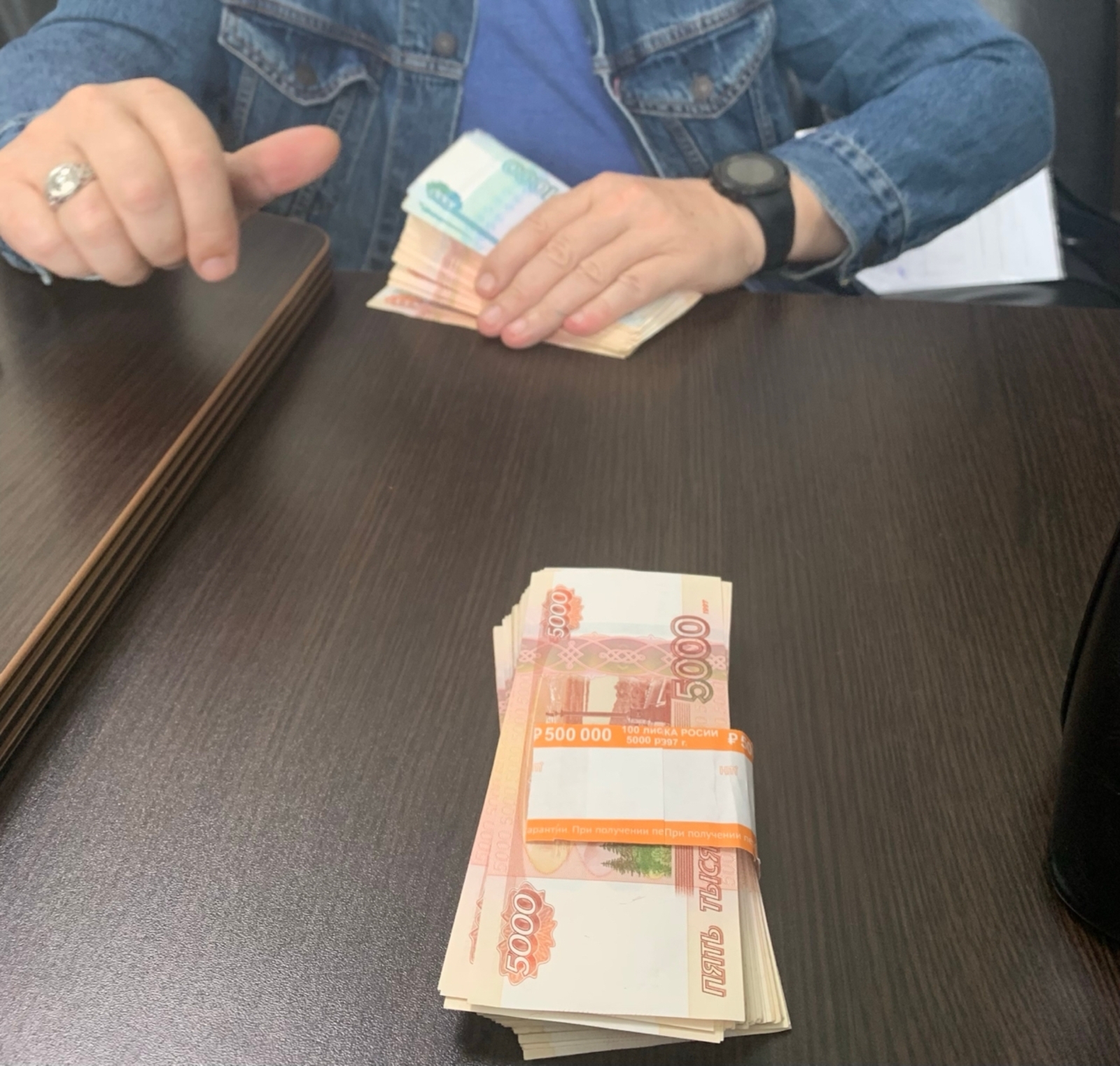 Жительнице Давлеканово поступило сообщение об очень страшной аварии