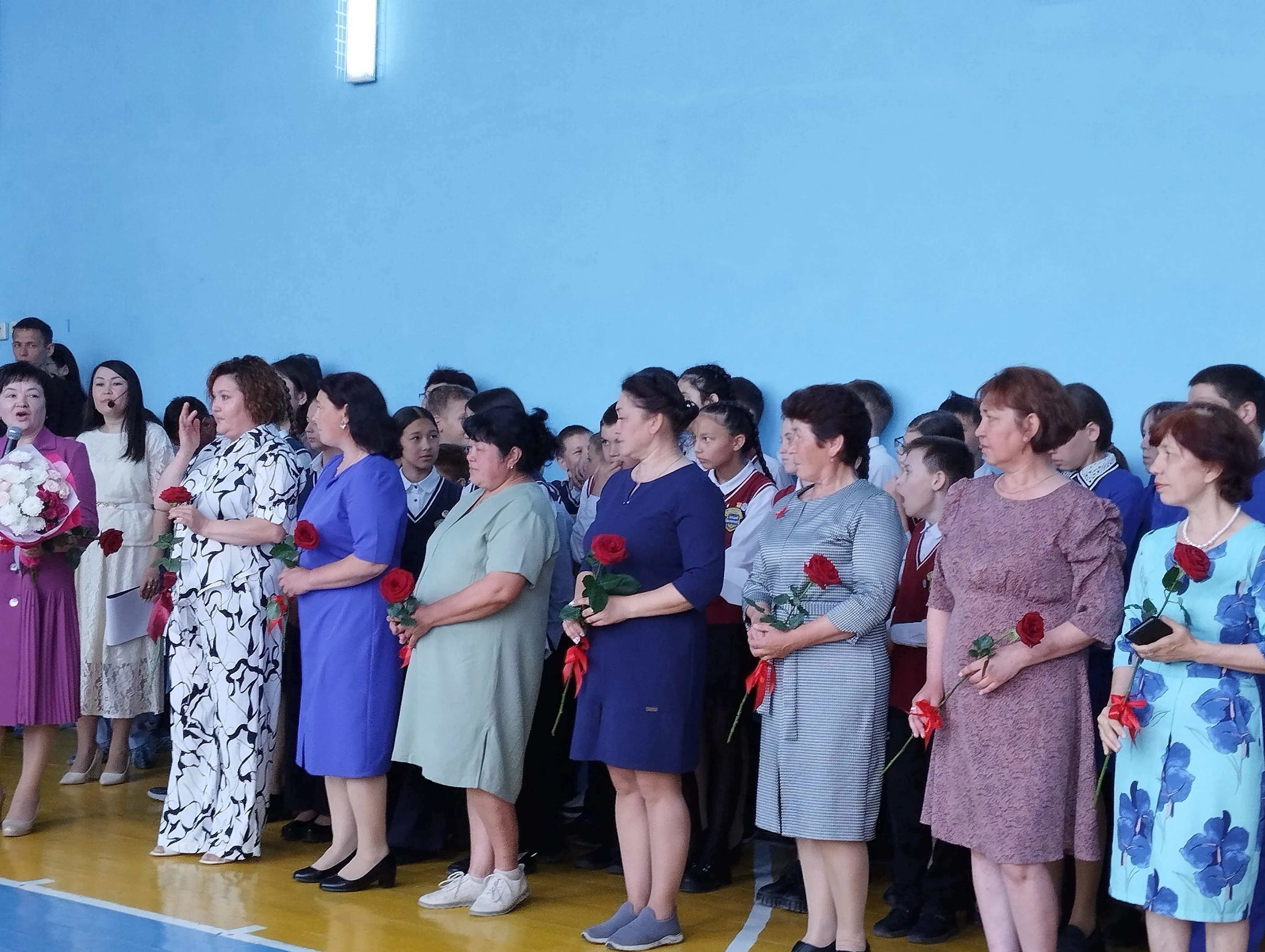 В школах Давлекановского района прошли праздники Последнего звонка
