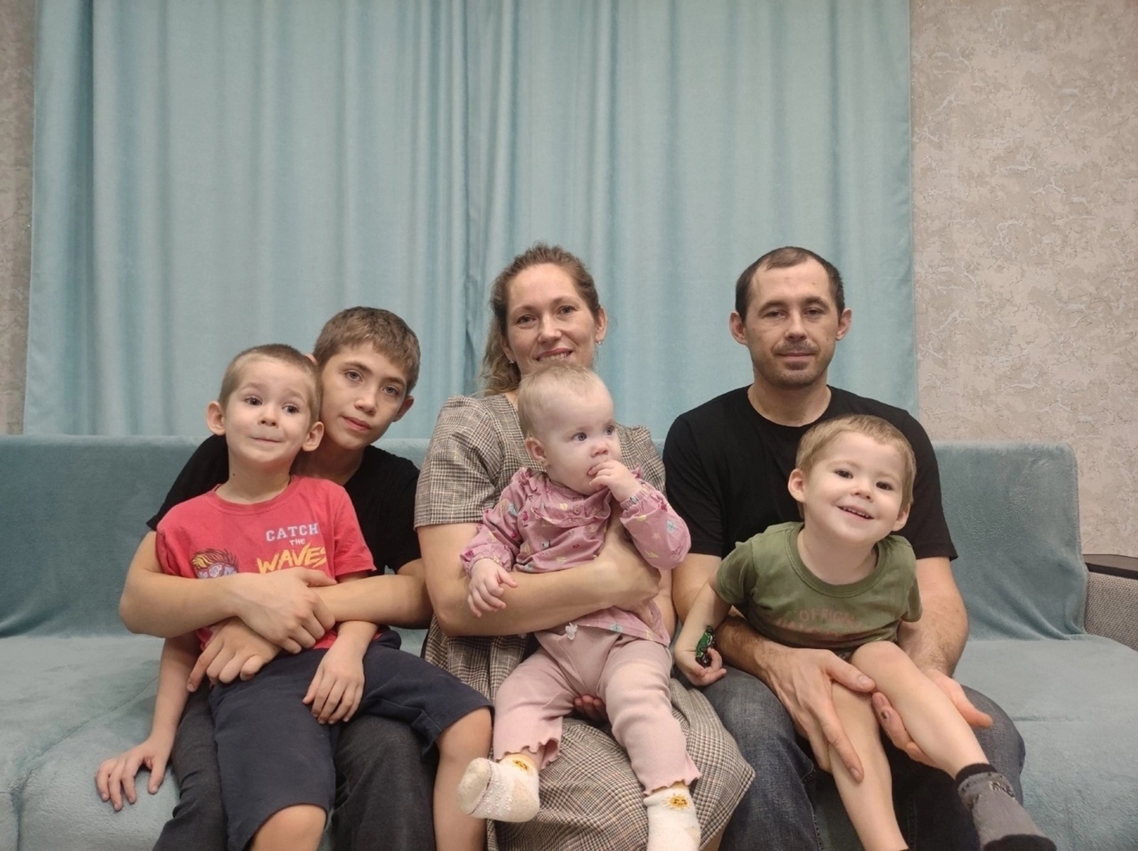 Семья Ермаковых воспитывает четверых детей