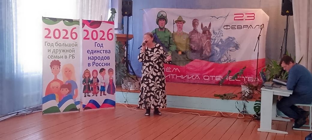 Агитбригада Давлекановского РДК выступила перед сельскими зрителями