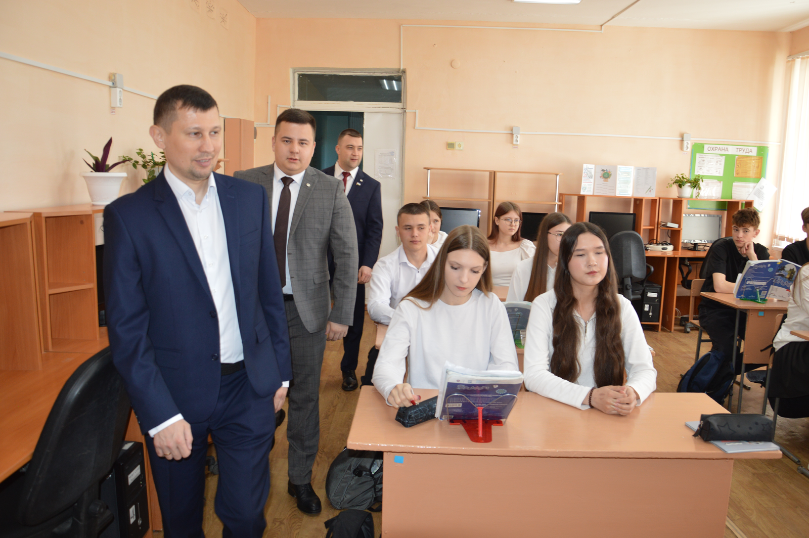 Молодые парламентарии Башкирии в гостях у сельских школьников