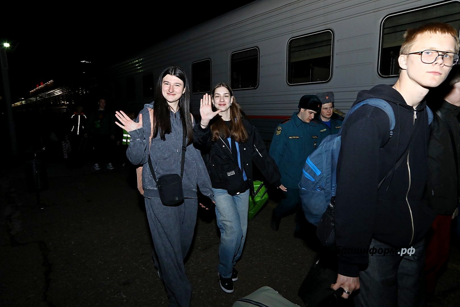В Башкирию прибыли порядка 500 эвакуированных школьников