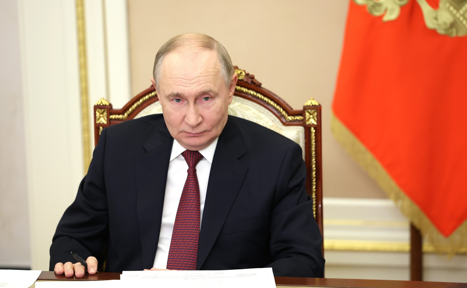 Путин по видеосвязи провёл совещание с членами Правительства