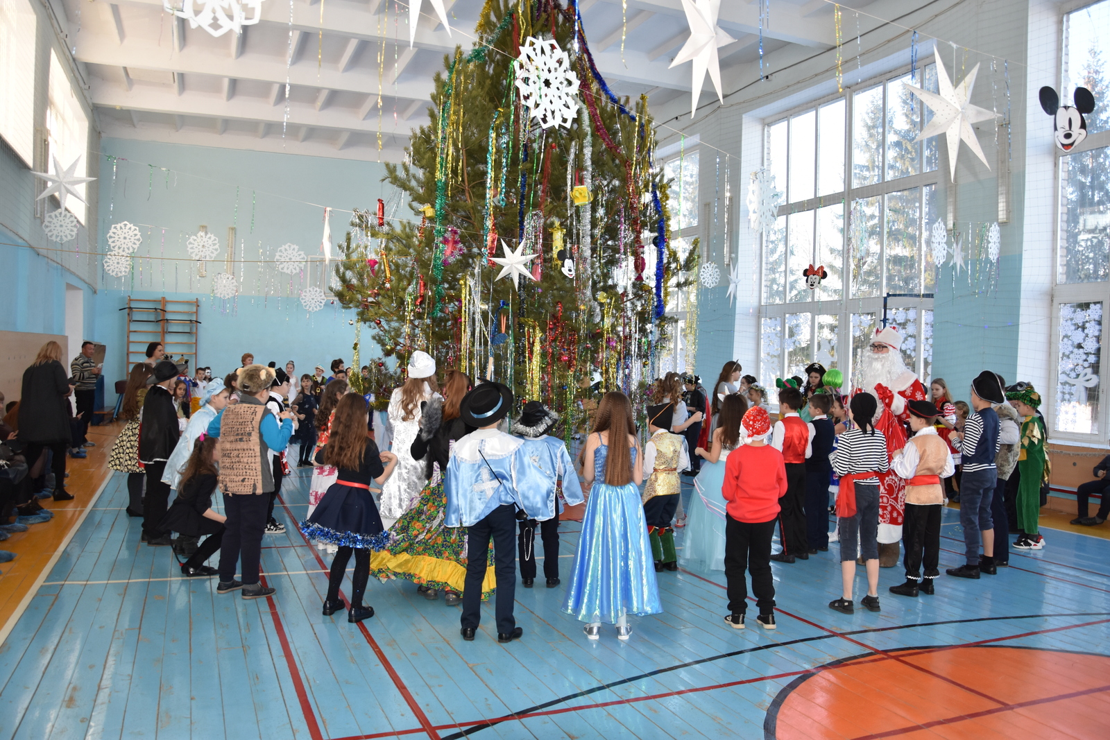 В Башкирии новогодние мероприятия в школах и детсадах пройдут в особом режиме