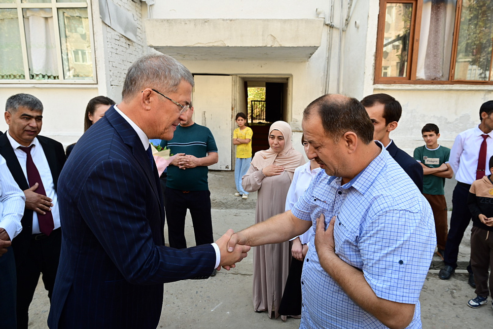 Глава Башкирии встретился с семьёй Ходжимурода Каландарова