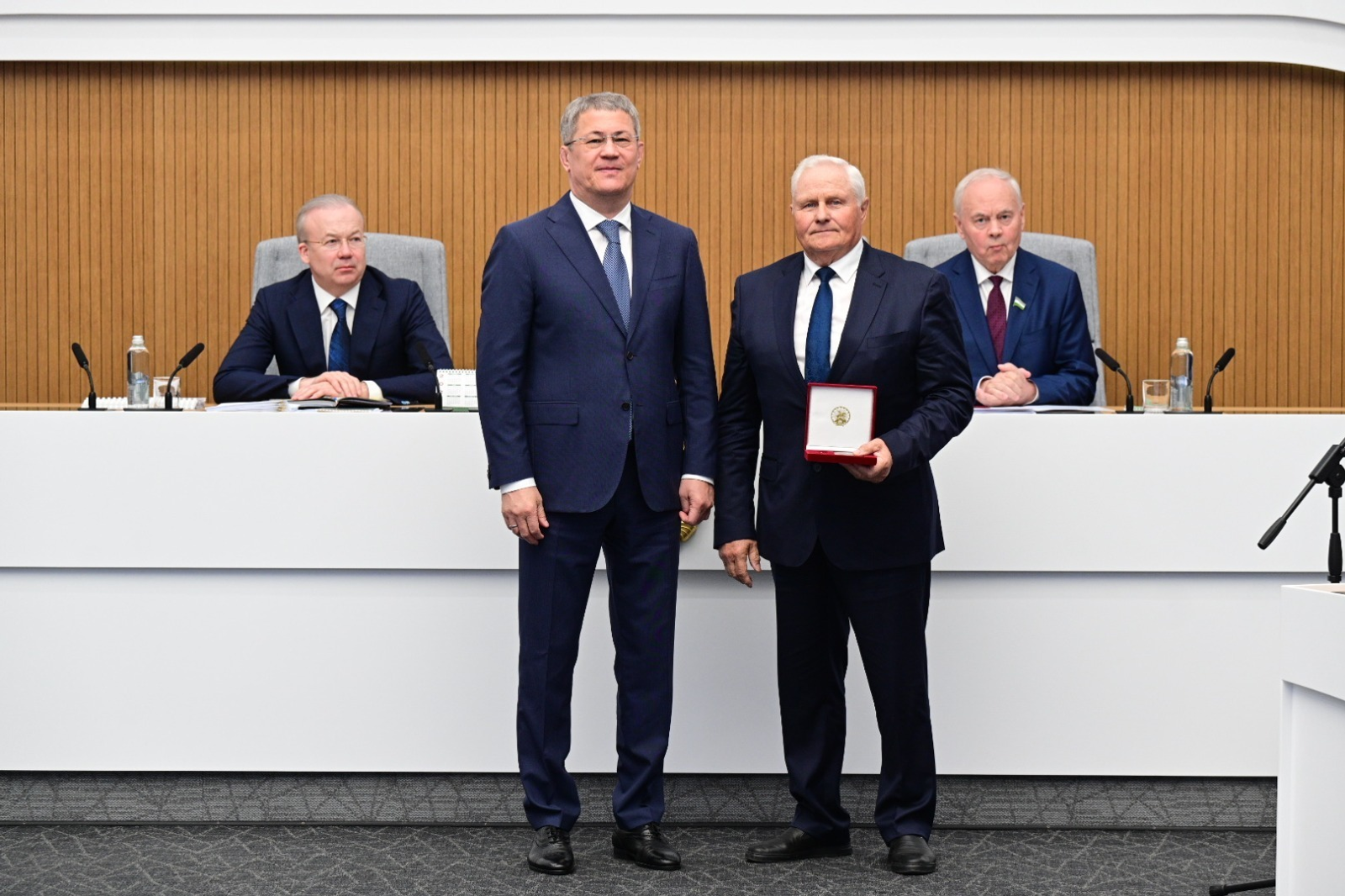 В Башкортостане впервые присвоили почётные звания муниципальным служащим