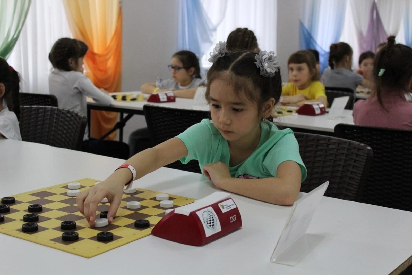 Первоклассница из Башкирии победила на первенстве России по русским шашкам