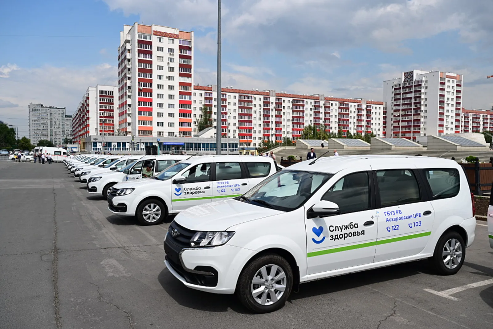 Медучреждения Башкортостана получили 31 новый автомобиль