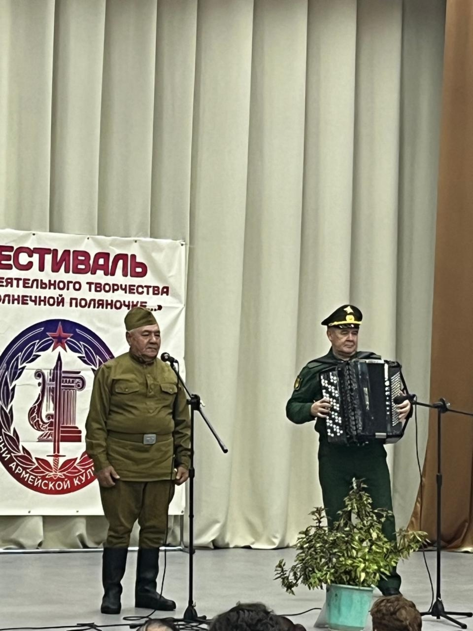 В селе Курятмасово спели «Песни Победы»