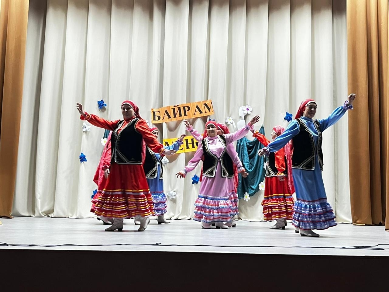 В селе Курятмасово прошёл праздник весны и красоты