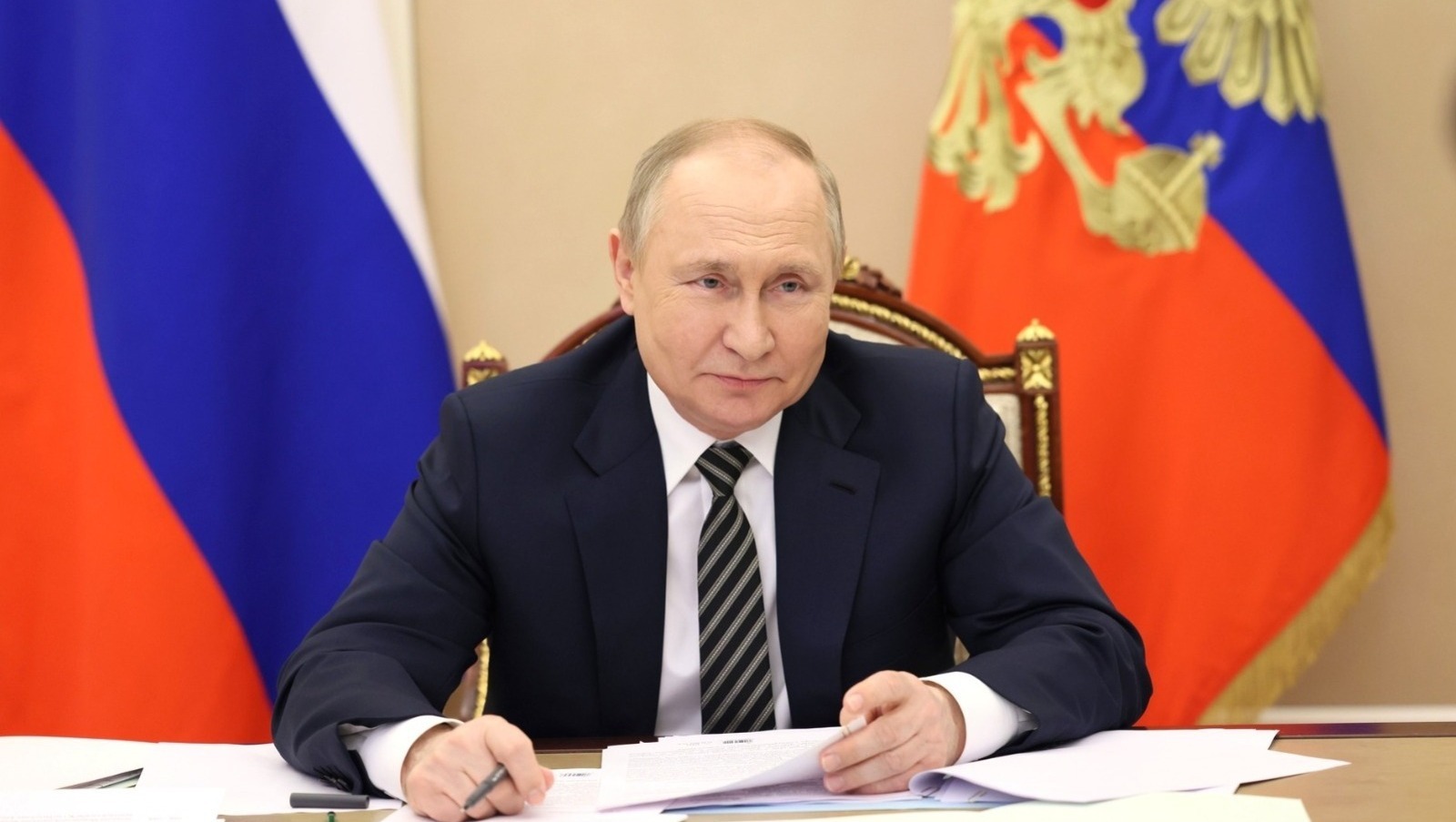Владимир Путин присвоил государственные награды ученым из Башкирии