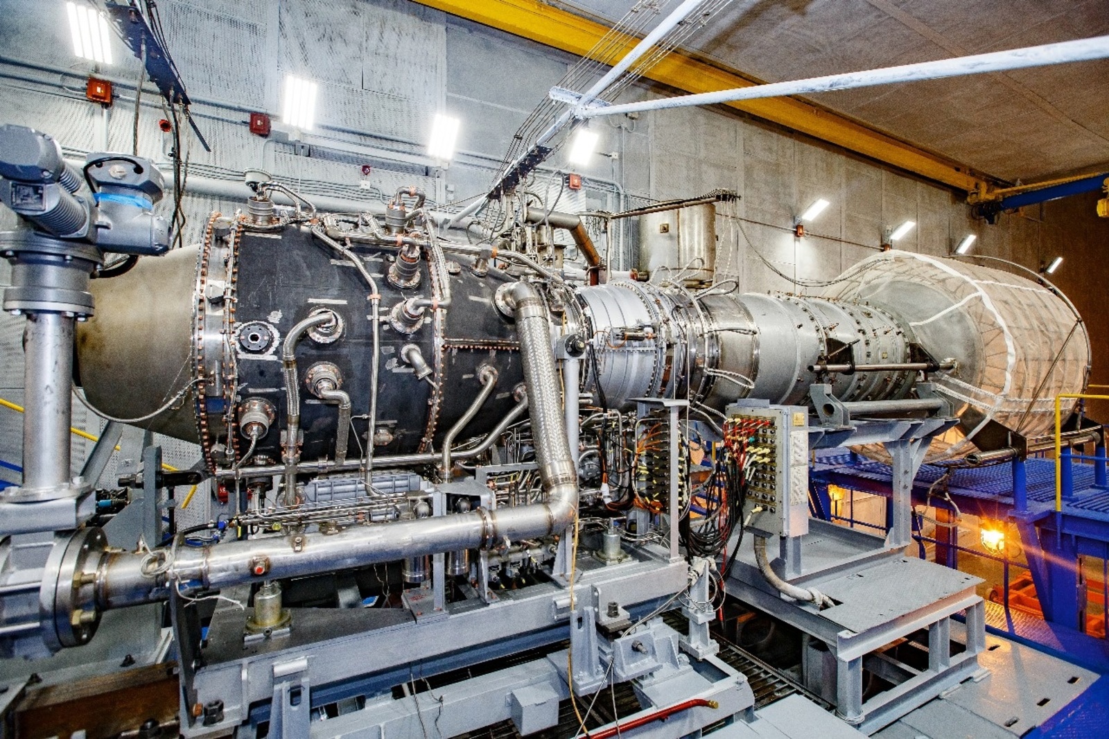 В Башкирии начались испытания первого образца промышленного газотурбинного двигателя пятого поколения АЛ-41СТ-25