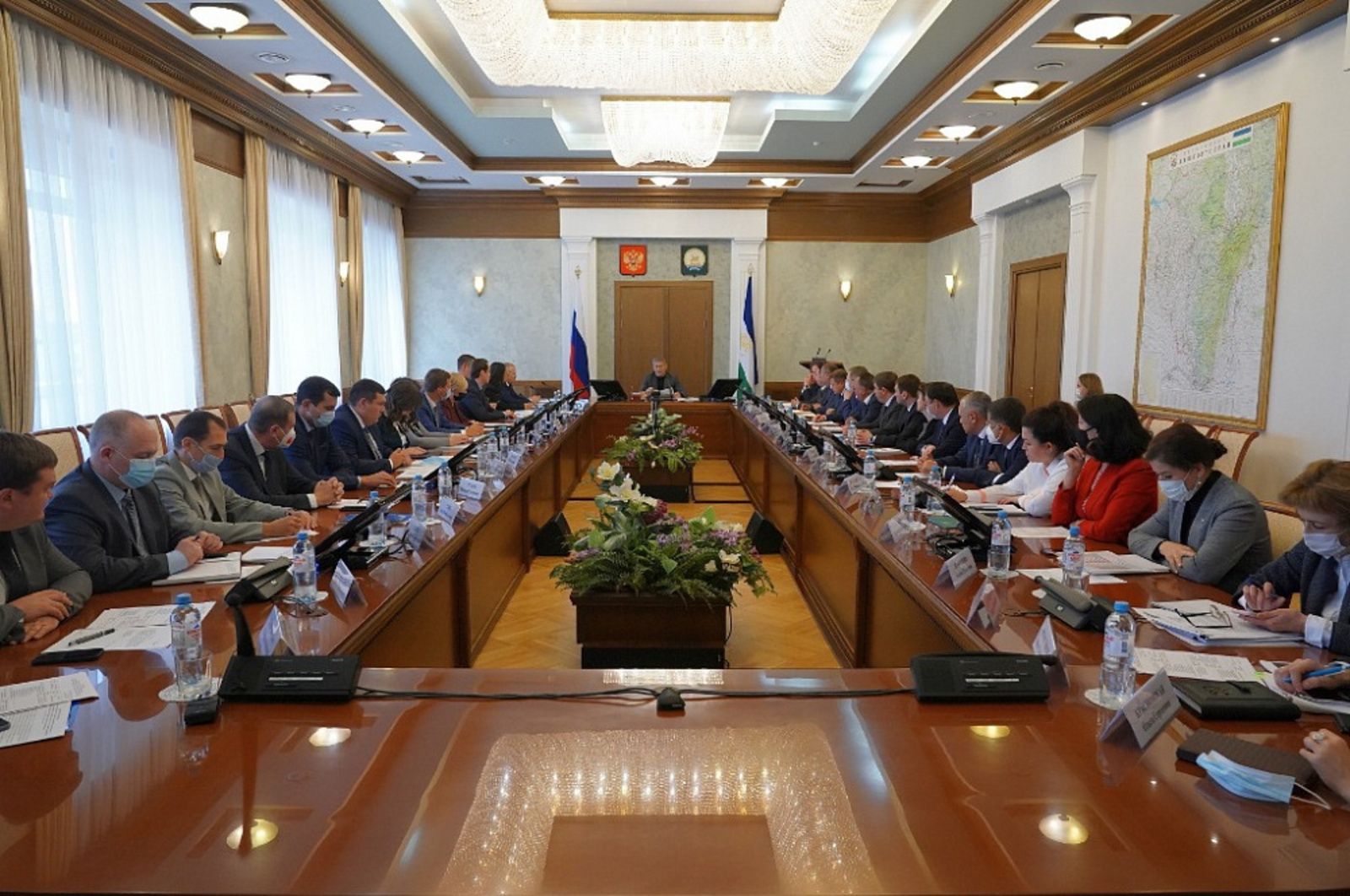 Радий Хабиров провел совещание по реализации мероприятий в рамках Национального рейтинга состояния инвестклимата
