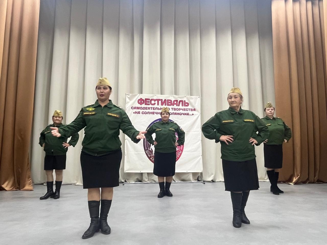 В селе Курятмасово спели «Песни Победы»