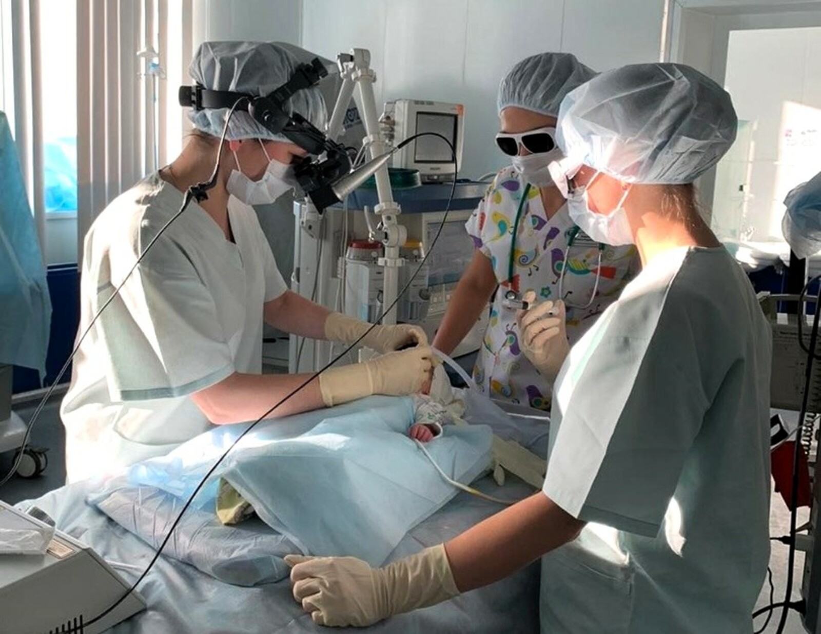 Башкирским врачам удалось сохранить зрение 500 недоношенным малышам