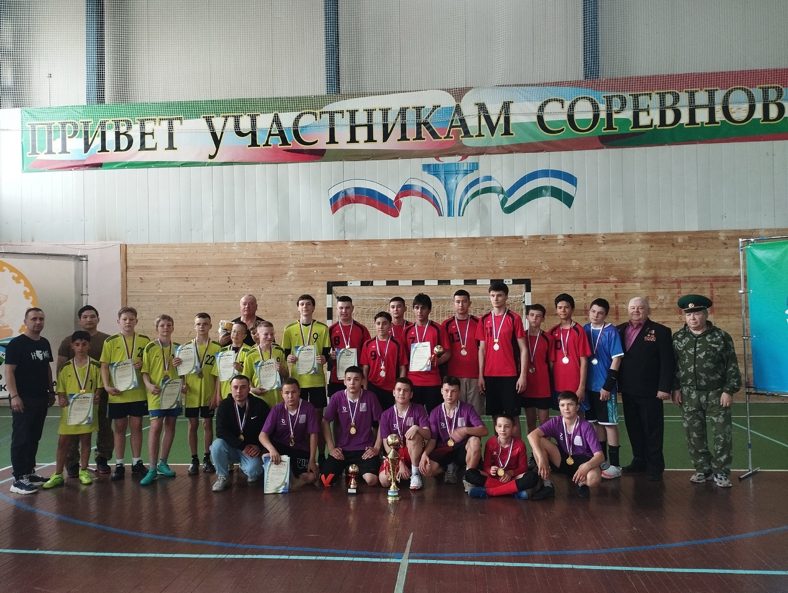 В Давлеканово сыграли в мини-футбол