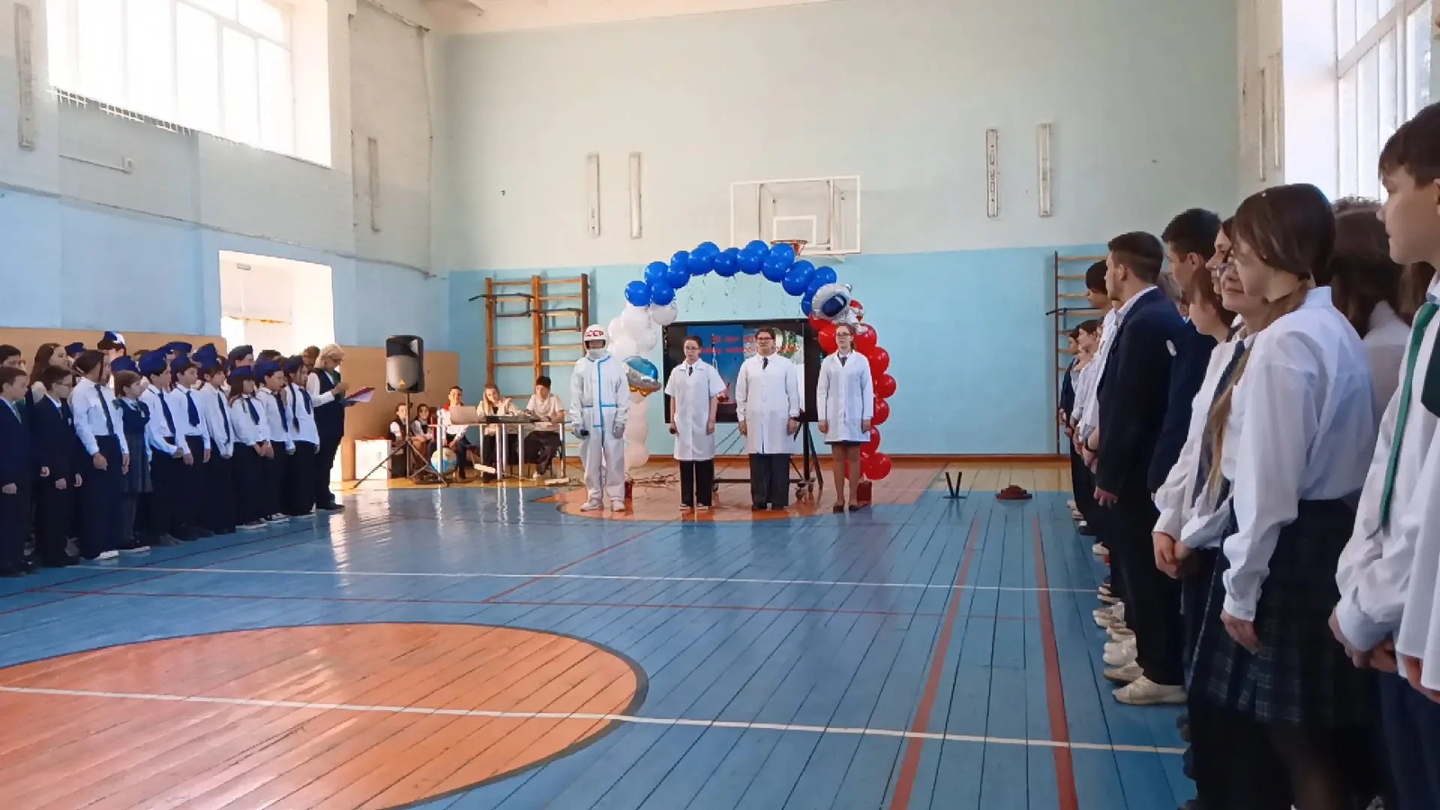 В гимназии № 5 прошли "космические" мероприятия