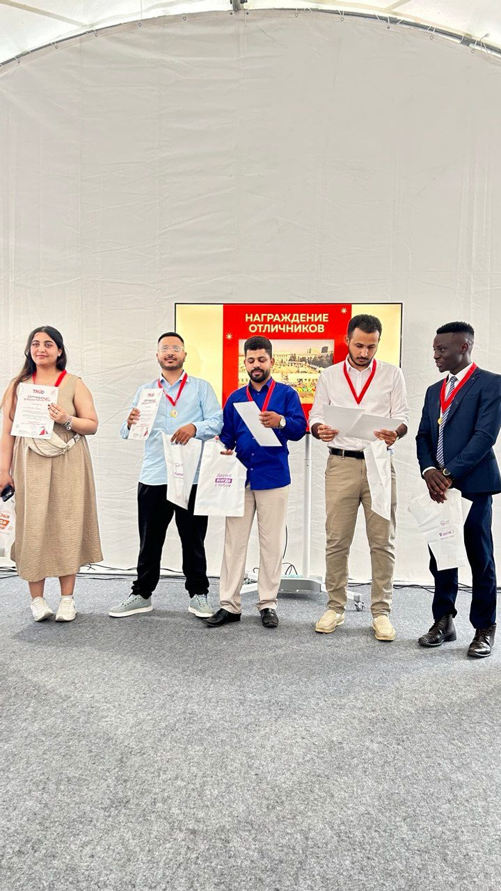 В Уфе наградили отличников Тотального диктанта