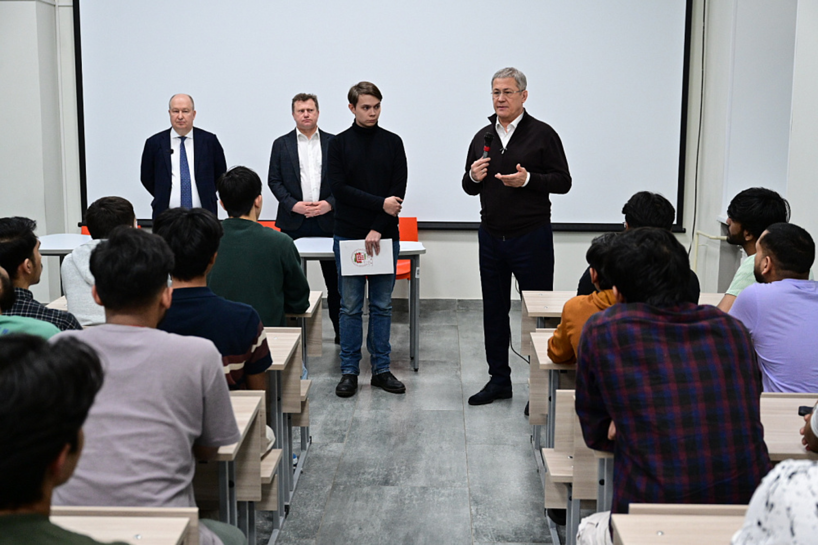 В Башкирии принимают меры по усилению охраны образовательных учреждений