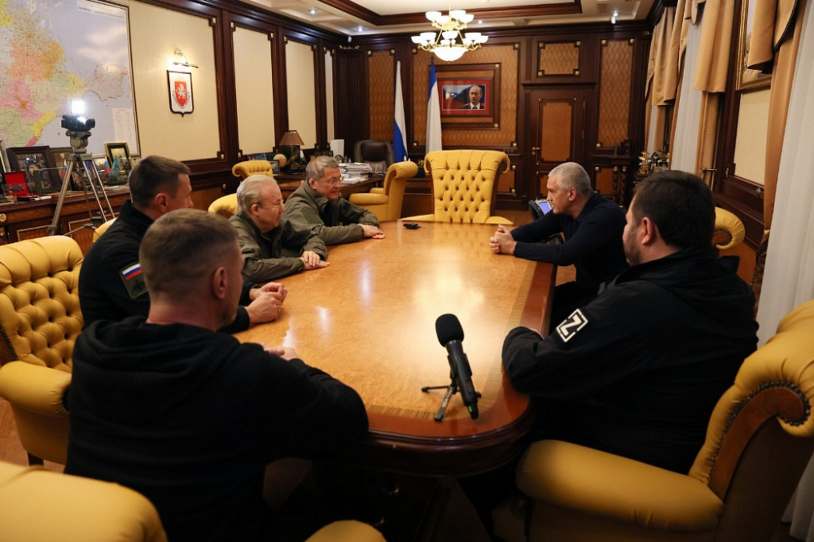 Глава Башкирии Радий Хабиров встретился с Главой Республики Крым Сергеем Аксёновым