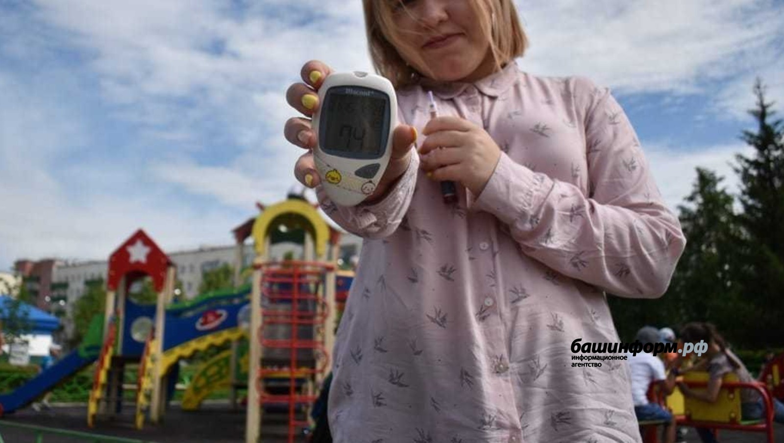 В Башкирии мониторить сахар в крови можно будет без интернета