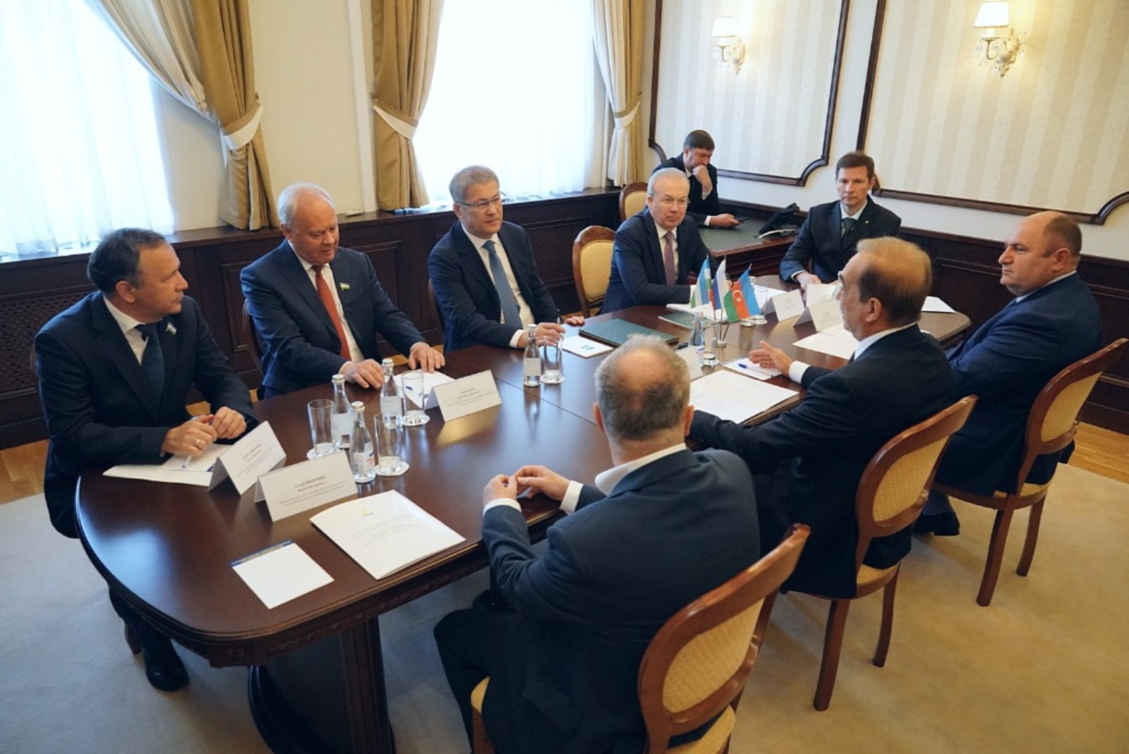 Хабиров провел встречу с делегацией Национального Собрания Азербайджанской Республики